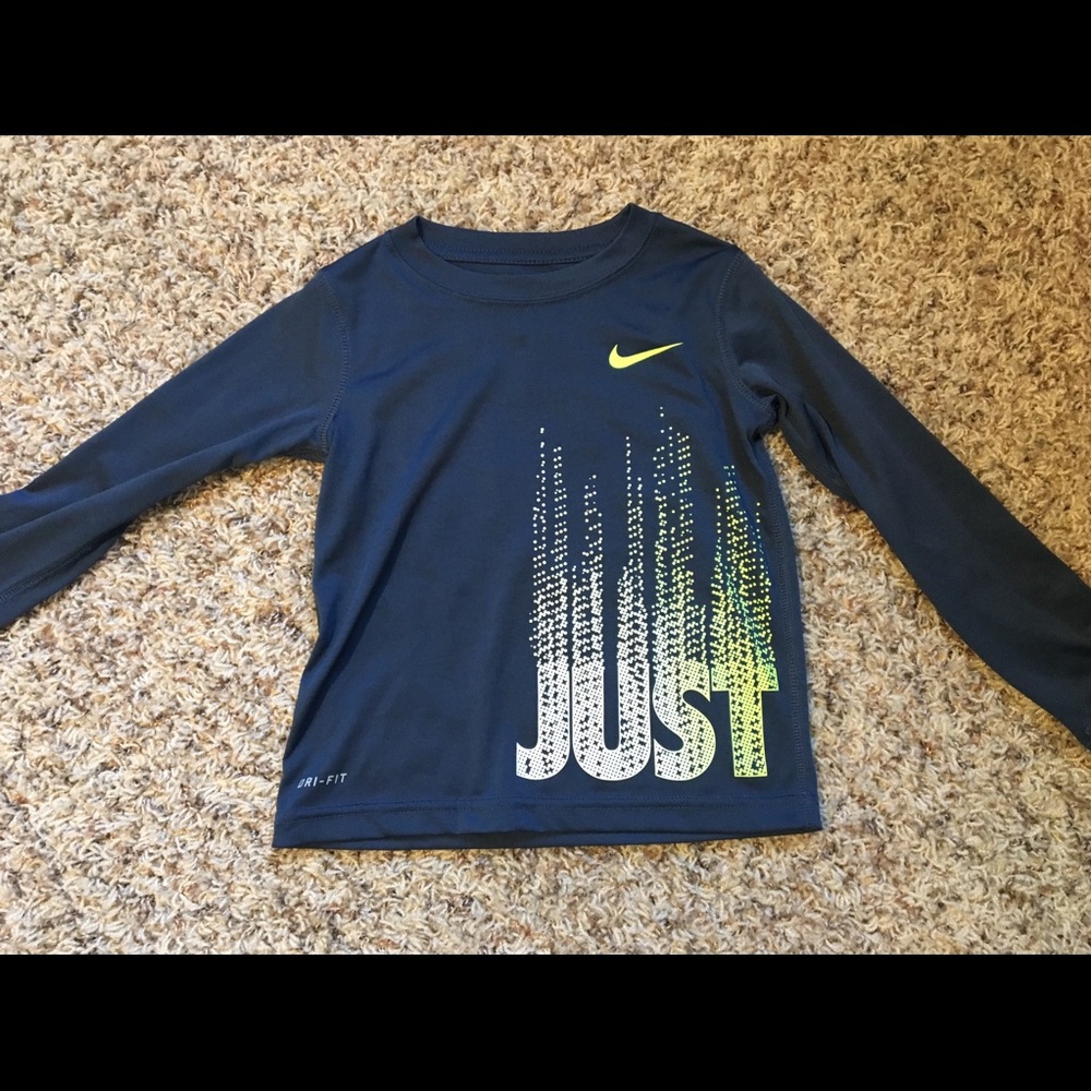 Boys Nike shirt